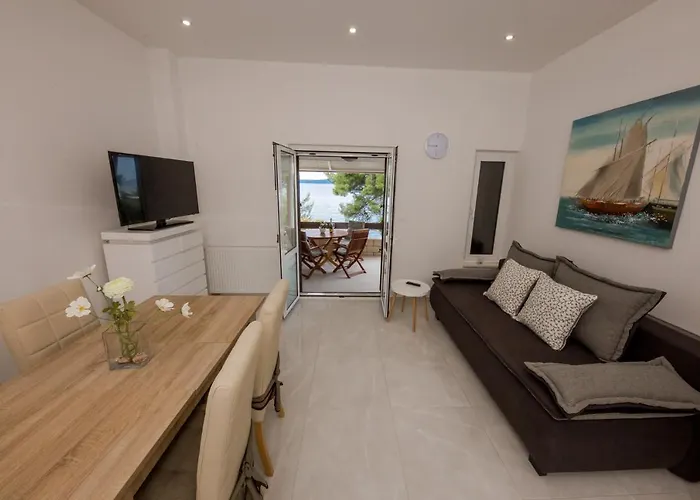 Apartament By The Sea Rastici, Ciovo - 9470 *