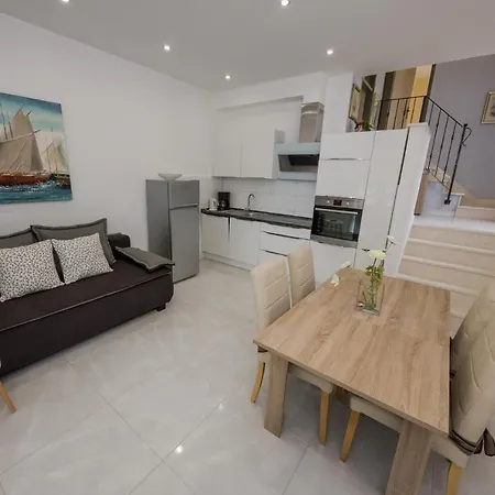 By The Sea Rastici, Ciovo - 9470 *