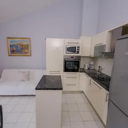 By The Sea Rastici, Ciovo - 9470 *